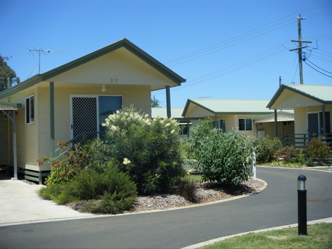 Peppertree Cabins Kingaroy - Accommodation Tasmania 1
