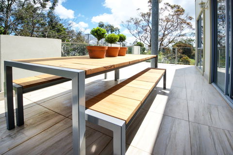 Phillip Island Towers - Accommodation Tasmania 2