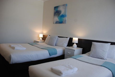 Red Carpet Motel - Accommodation Tasmania 0