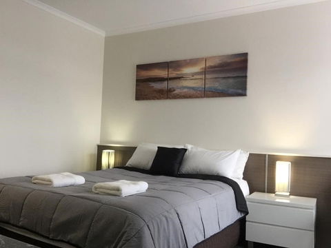 Red Carpet Motel - Accommodation Tasmania 2