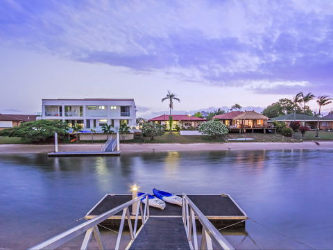Riviera Waters Broadbeach - Vogue Holiday Homes - Accommodation Tasmania 2