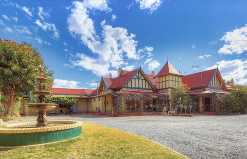 The Lodge Outback Motel - Accommodation Tasmania 0