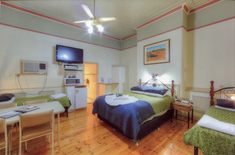 The Lodge Outback Motel - Accommodation Tasmania 2