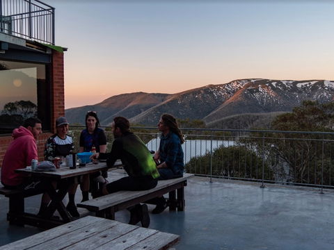 Viking Alpine Lodge - Accommodation Tasmania 1
