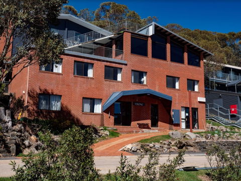 Viking Alpine Lodge - Accommodation Tasmania 2
