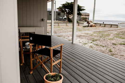Whitemark Foreshore Apartments - Accommodation Tasmania 2