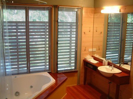 Bombah Point Eco Cottages - Accommodation Tasmania 2
