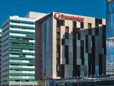 Travelodge Docklands - Accommodation Tasmania 4