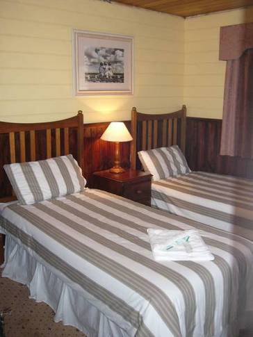 The Island Spa And Cottages - Accommodation Tasmania 4