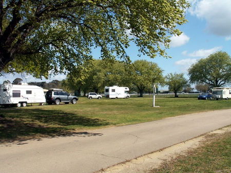 Sale Showground Caravan And Motorhome Park - Accommodation Tasmania 1