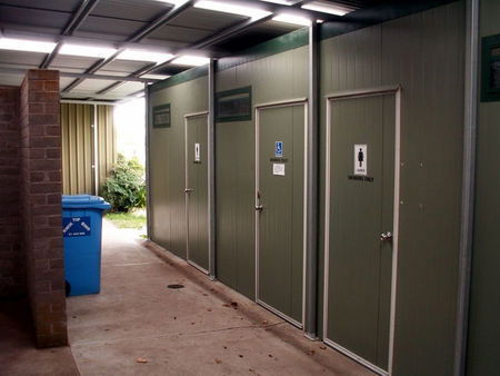 Sale Showground Caravan And Motorhome Park - Accommodation Tasmania 4