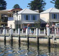 Dockside Waterfront Indulgence - Accommodation Tasmania
