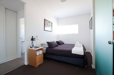 Honeysuckle Executive Apartments - Accommodation Tasmania 1