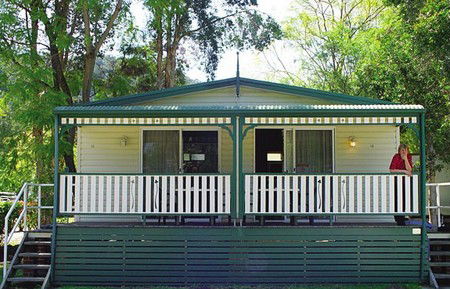 Del Rio Riverside Resort - Accommodation Tasmania 0