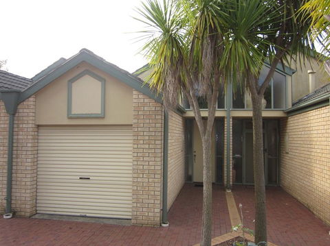 Judith Wright Stockdale & Leggo Real Estate - Accommodation Tasmania 4