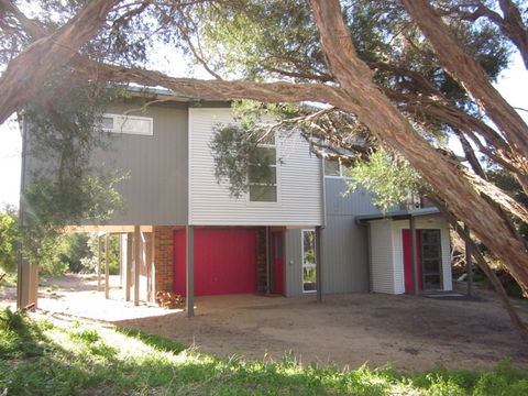 Judith Wright Stockdale & Leggo Real Estate - Accommodation Tasmania 5