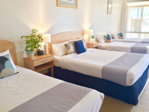 COAST Motel And Apartments - Accommodation Tasmania 4
