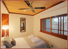 Absolute Beachfront Bamboo Hideaway - Accommodation Tasmania 3
