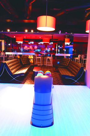 Strike Bowling Bar - Chapel - Accommodation Tasmania 3