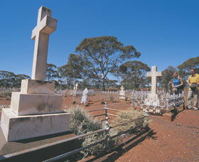 Golden Outback WA Accommodation Tasmania
