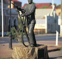 Miners Monument - Accommodation Tasmania