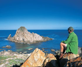 Sugarloaf Rock - Accommodation Tasmania 0