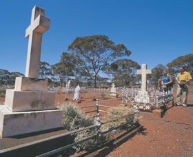 Old Pioneer Cemetery Coolgardie - Accommodation Tasmania 0