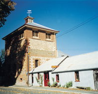 The Oakbank Weaver - Accommodation Tasmania