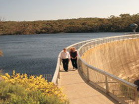 Whispering Wall - Accommodation Tasmania 0
