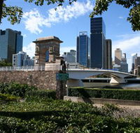 Former Victoria Bridge Abutment Memorial - Accommodation Tasmania