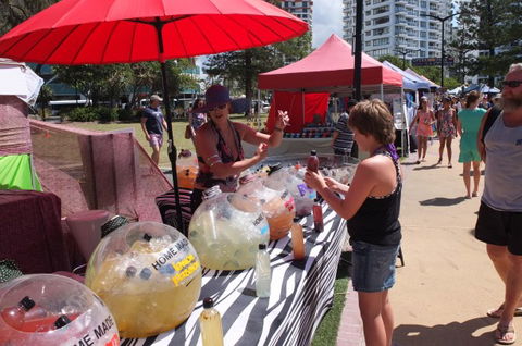 Burleigh Heads Markets - Accommodation Tasmania 4