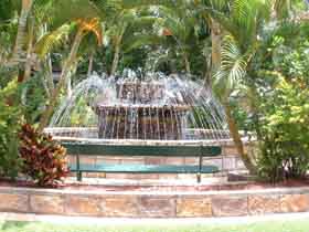 Bauer And Wiles Memorial Fountain - Accommodation Tasmania 0