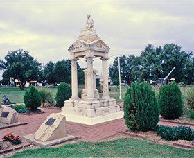 Weeping Mother Memorial - Accommodation Tasmania 0