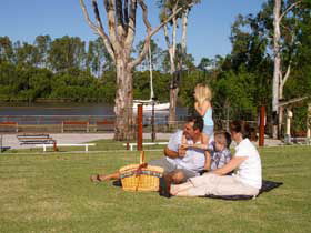Mary River Parklands - Accommodation Tasmania 0