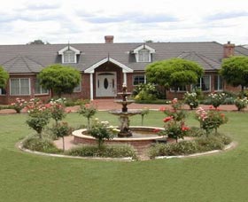 Cowra NSW Accommodation Tasmania