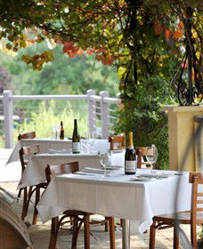Kellybrook Winery, Kelly Brothers Cider & Riders Brew Co. - Accommodation Tasmania 3