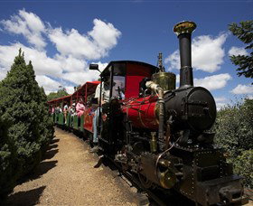 Cockington Green Gardens - Accommodation Tasmania 3