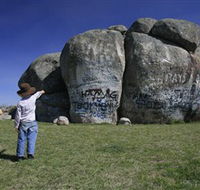 Thunderbolts Rock - Accommodation Tasmania