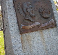 Thunderbolt's Statue and Constable Walker Memorial - Accommodation Tasmania