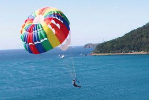 Port Stephens Parasailing - Accommodation Tasmania 1