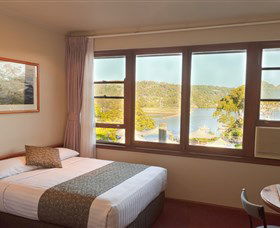 Newport Arms Hotel - Accommodation Tasmania 3