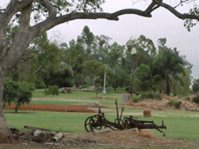 Charleville - Graham Andrews Parklands - Accommodation Tasmania 2