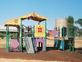 Charleville - Graham Andrews Parklands - Accommodation Tasmania 4