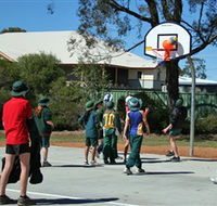 EE Parr O.B.E. Park - Accommodation Tasmania