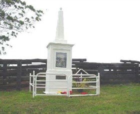 Evelyn Scrub War Memorial - Accommodation Tasmania 0