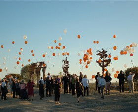 Long Paddock - Cobb Highway Touring Route - Accommodation Tasmania 3