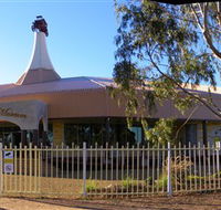 McFeeters Motor Museum and Visitor Information Centre - Accommodation Tasmania
