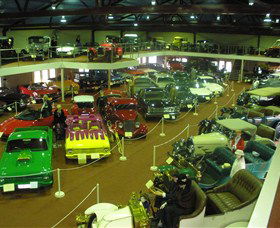 McFeeters Motor Museum And Visitor Information Centre - Accommodation Tasmania 2