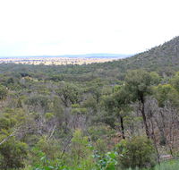 Ben Hall's Cave walking track - Accommodation Tasmania