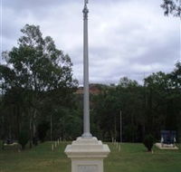 The Coronation Lamp Memorial - Accommodation Tasmania